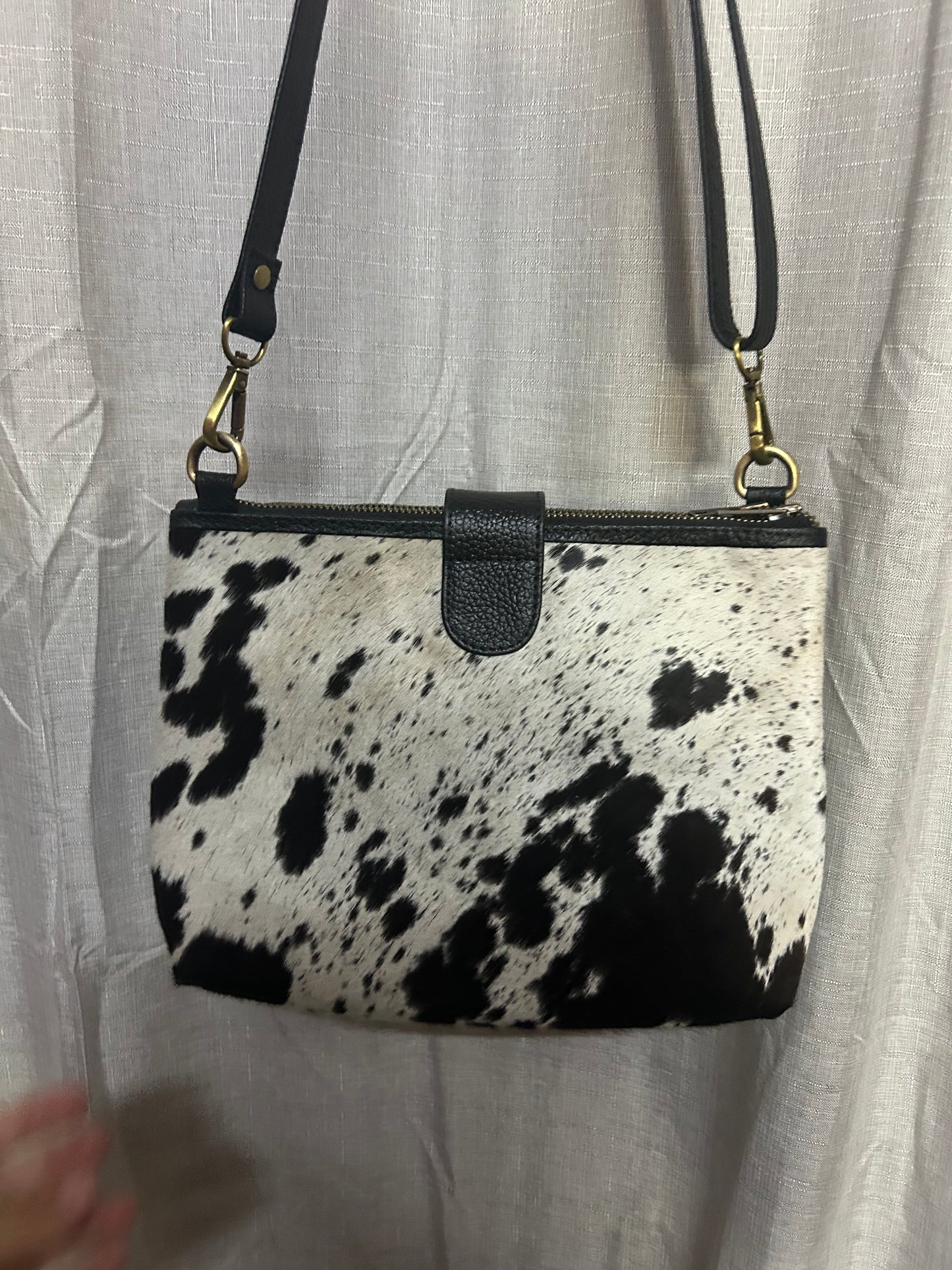 Black Cowhide Sholder Bag 1