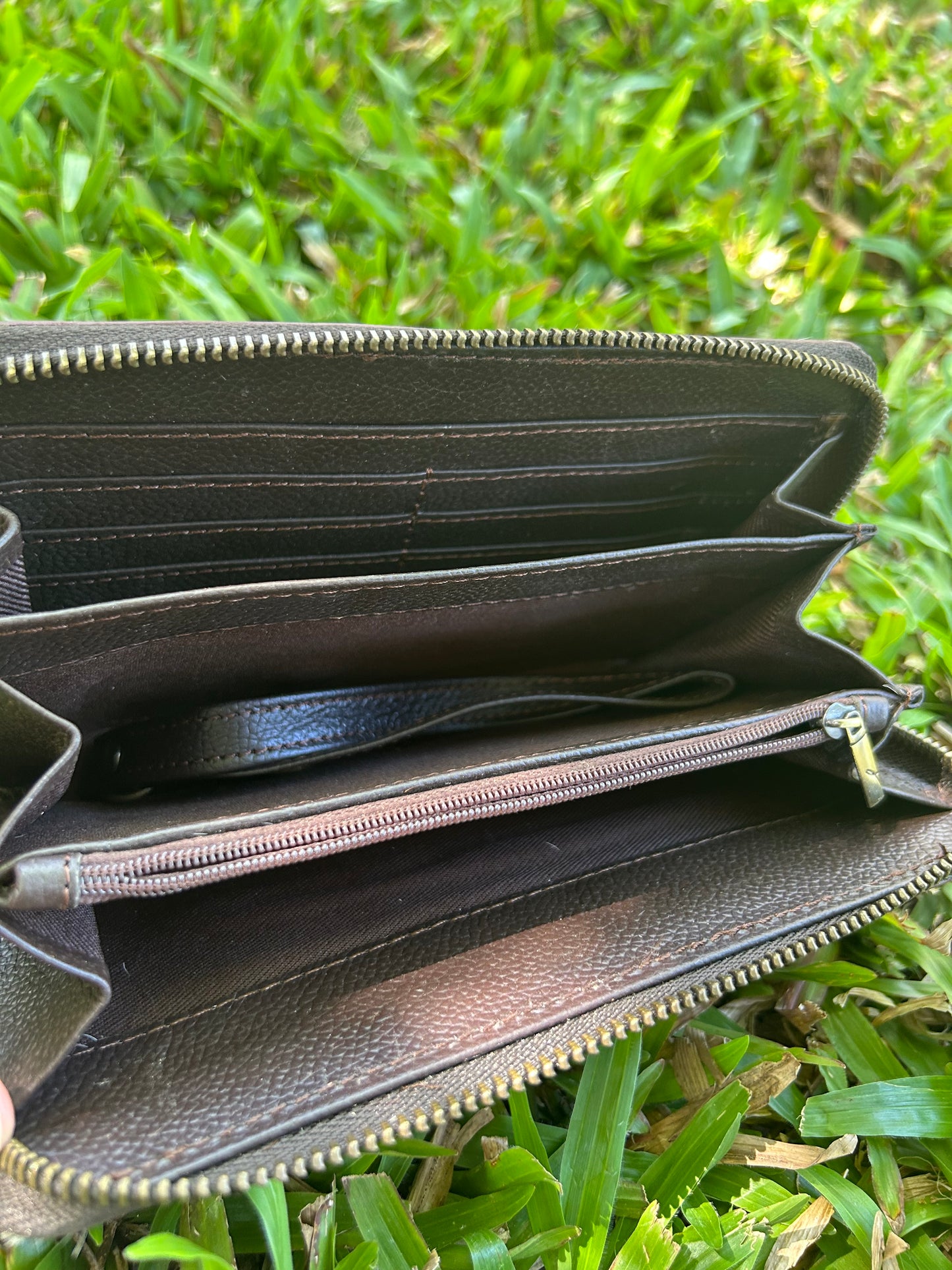 Dark Brown Leather Single Zipper Purse 9