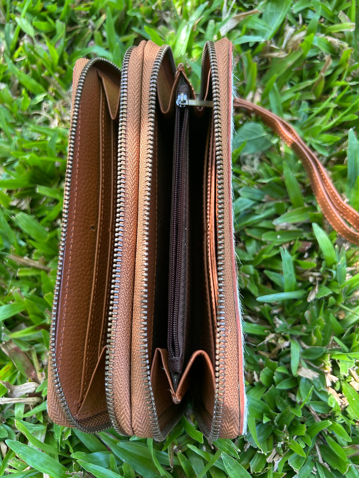 Double Zipper Cow Hide wallets