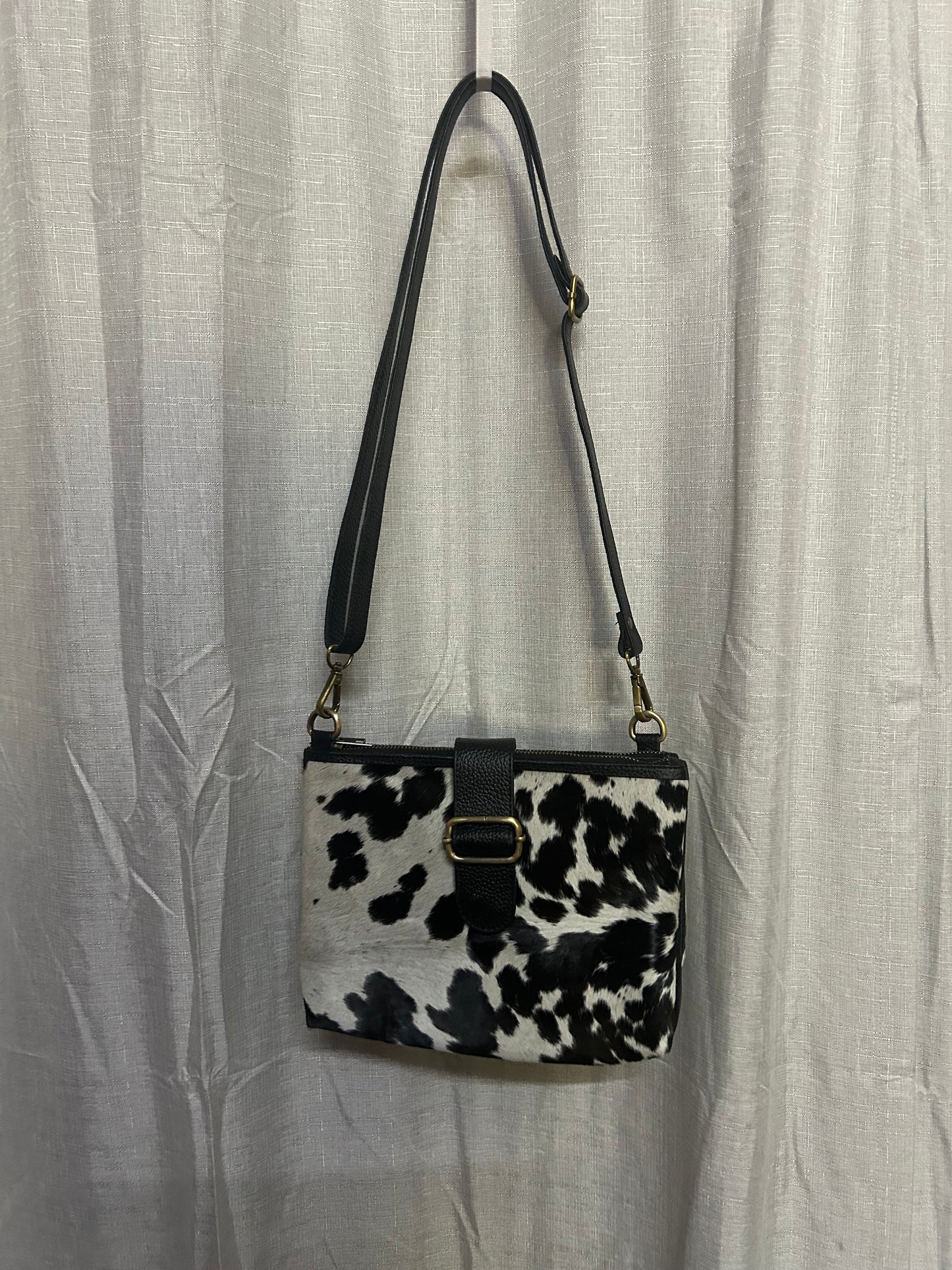 Black Cowhide Sholder Bag 1