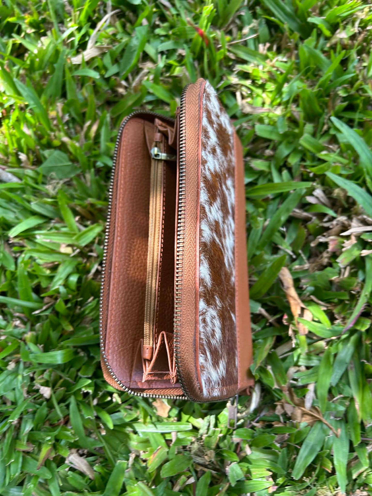 Tan Leather Cowhide Single Zip Purse 3